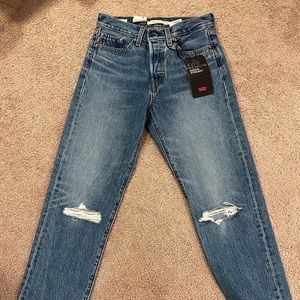 NWT Levi’s size 26 wedgie straight jeans